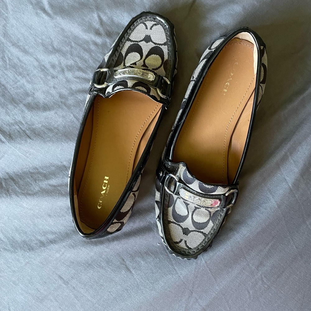 Coach Women's Black and Gray Loafers
